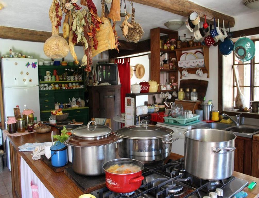 Rural Tourism Family Ravlic Pension Muzilovcica Buitenkant foto